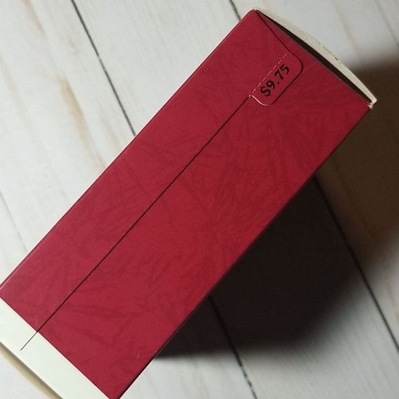 New in box Hallmark keepsake looney tunes ornament - Picture 10 of 10